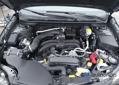 2025 Subaru Legacy Premium z USA, uszkodzony, nr VIN 4S3BWAC60S3011109